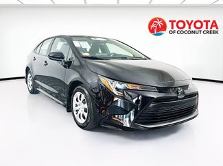 Used 2025 Toyota Corolla LE video 1