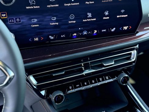 New 2026 Chevrolet Traverse Z71 w/ Enhanced Driving Package image 17