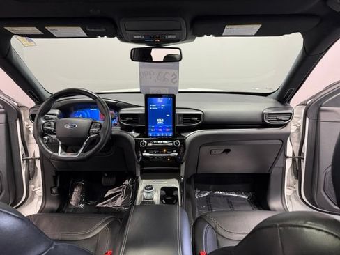 Used 2021 Ford Explorer ST w/ Equipment Group 401A AWD/4WD image 32