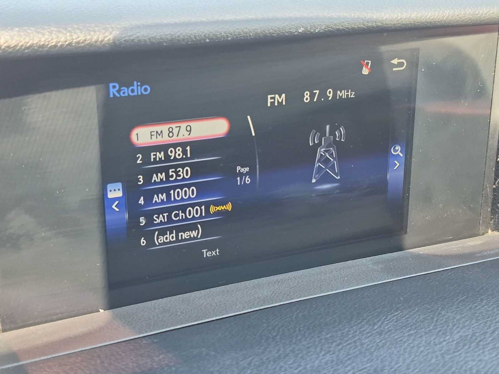 Used 2018 Lexus IS 300 AWD w/ Premium Package image 26