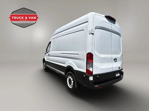 Used 2022 Ford E-Transit 148 High Roof w/ Load Area Protection Package RWD image 3