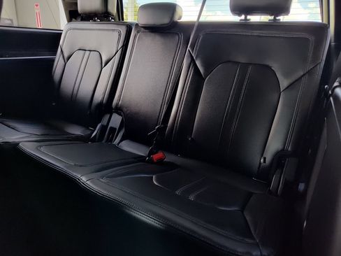 Used 2020 Ford Expedition Limited RWD image 39