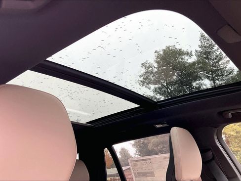 New 2026 Volvo XC90 B6 Plus w/ Protection Package Premier image 30