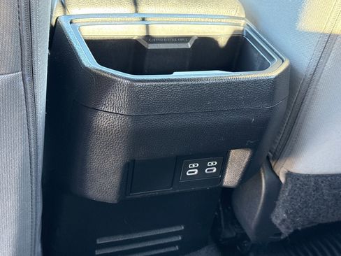 Used 2025 Toyota Tacoma TRD Sport image 14