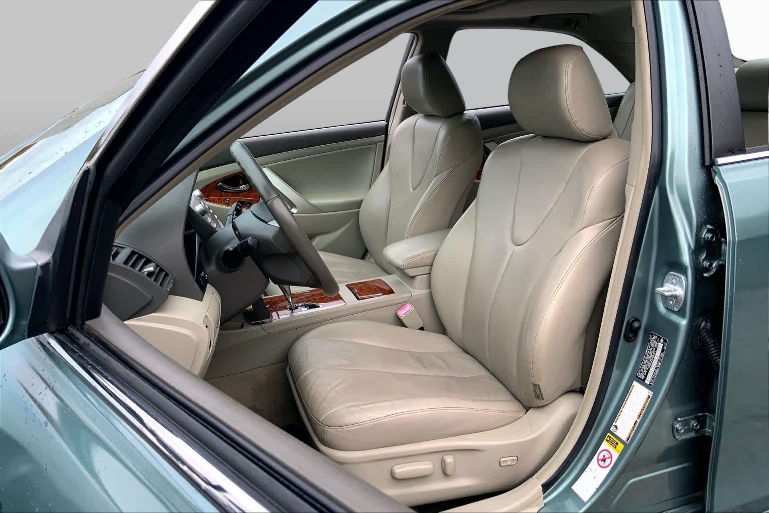 Used 2008 Toyota Camry XLE FWD image 8