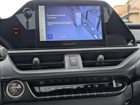 Used 2023 Lexus UX 250h F Sport image 17