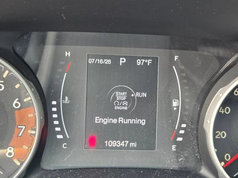 Used 2018 Jeep Compass Latitude w/ Cold Weather Group AWD/4WD image 17
