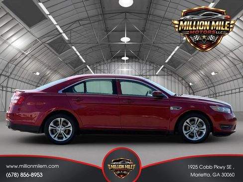 Used 2013 Ford Taurus SEL FWD image 7