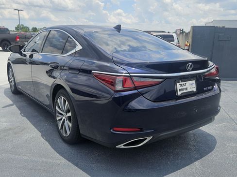 Used 2019 Lexus ES 350 w/ Premium Package FWD image 3