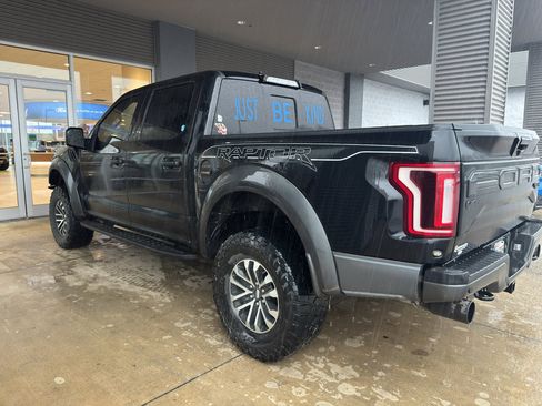 Used 2019 Ford F150 Raptor w/ Equipment Group 801A Mid image 6