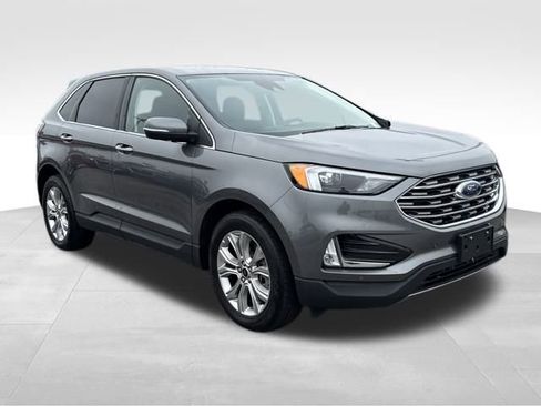 Used 2024 Ford Edge Titanium image 7