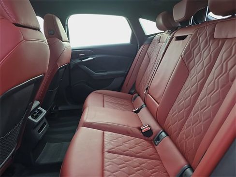 Certified 2025 Audi S6 e-tron Premium Plus w/ Premium Plus image 17