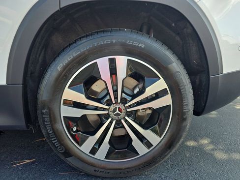 Certified 2025 Mercedes-Benz GLB 250 image 34