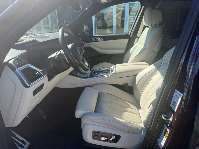 Used 2024 BMW X5 xDrive40i w/ Executive Package AWD/4WD image 18