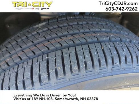 New 2025 Jeep Grand Cherokee Limited image 27