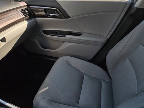 Used 2016 Honda Accord EX-L image 24