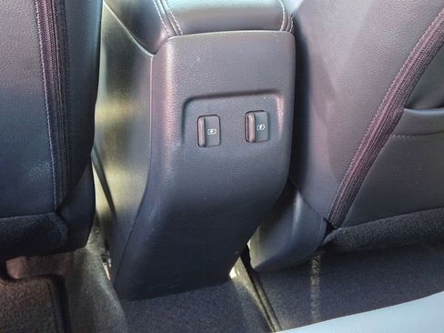 Certified 2023 Nissan Kicks SR w/ SR Premium Package FWD image 12