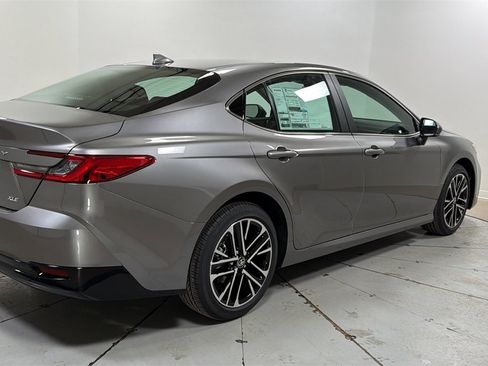 New 2026 Toyota Camry XLE image 5