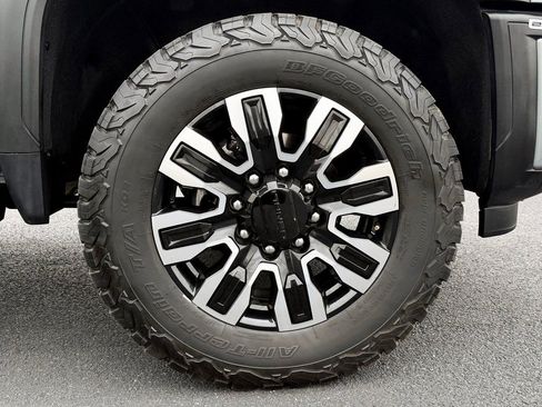 Used 2024 GMC Sierra 2500 Denali Ultimate image 18