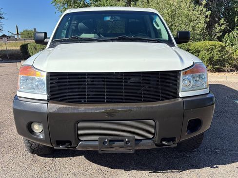 Used 2010 Nissan Titan PRO-4X AWD/4WD image 3