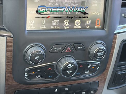 Used 2013 RAM 1500 Laramie w/ Convenience Group AWD/4WD image 18