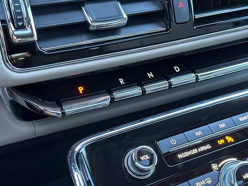 Certified 2024 Lincoln Navigator Reserve image 23