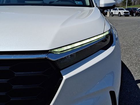 Certified 2023 Honda CR-V EX image 9