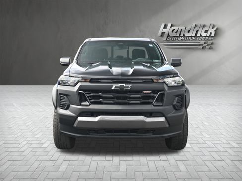 Used 2024 Chevrolet Colorado Trail Boss AWD/4WD image 3