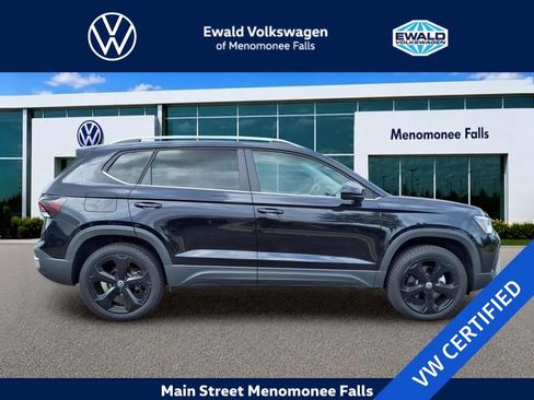 Certified 2025 Volkswagen Taos SEL w/ Black Wheel Plus Package AWD/4WD image 8