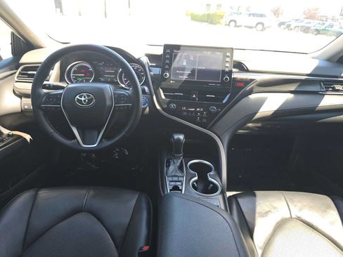 Certified 2021 Toyota Camry XLE FWD image 18