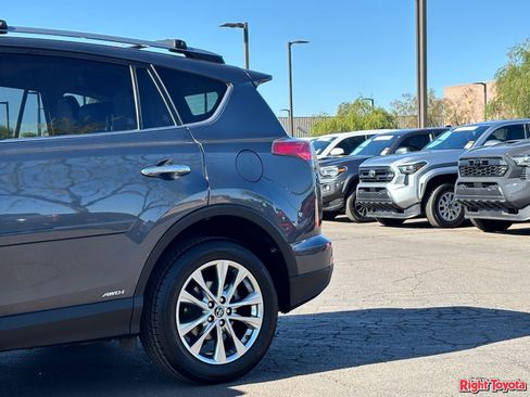 Certified 2018 Toyota RAV4 Limited w/ Advanced Technology Package AWD/4WD image 11