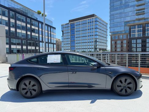 Used 2025 Tesla Model 3 Long Range AWD/4WD image 8