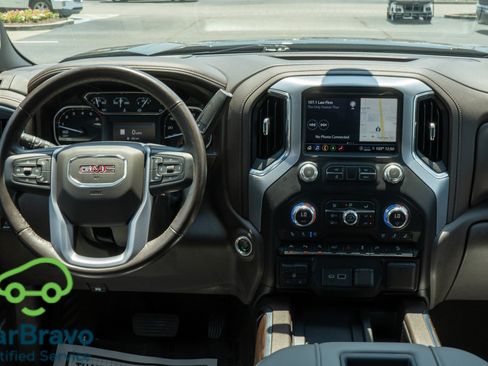 Used 2021 GMC Sierra 1500 SLT w/ SLT Premium Plus Package AWD/4WD image 14
