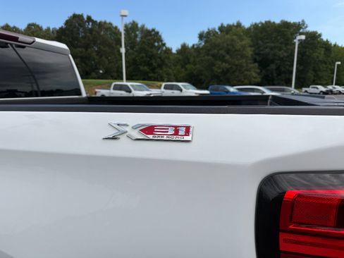 Used 2021 GMC Sierra 1500 Elevation AWD/4WD image 12