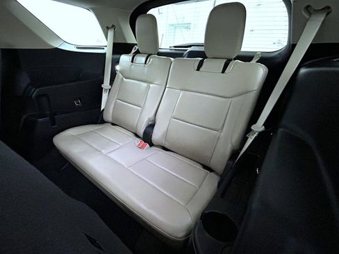 Used 2022 Ford Explorer XLT w/ Equipment Group 202A image 20