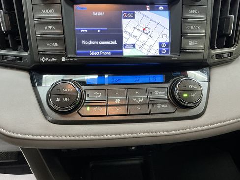 Used 2014 Toyota RAV4 XLE AWD/4WD image 17