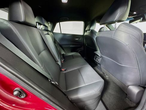 Used 2021 Toyota Venza Limited image 34