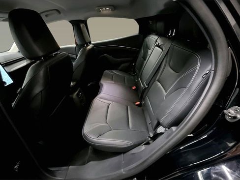 Used 2025 Ford Mustang Mach-E Premium image 15