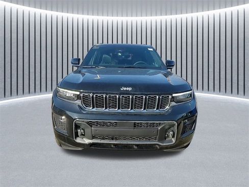 New 2025 Jeep Grand Cherokee L Overland w/ Luxury Tech Group IV image 6
