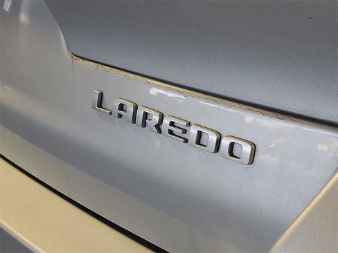 Used 2024 Jeep Grand Cherokee L Laredo image 7