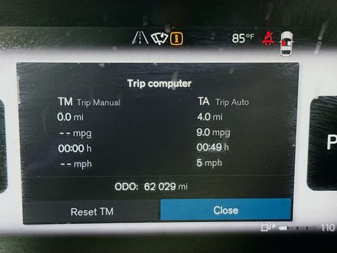 Used 2023 Volvo XC60 B5 Plus FWD image 16