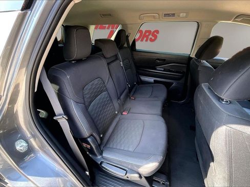 Used 2024 Nissan Pathfinder SV AWD/4WD image 26