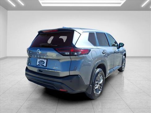 Used 2021 Nissan Rogue S AWD/4WD image 10