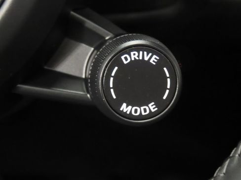 Used 2025 Porsche Macan 4 Electric w/ Premium Package AWD/4WD image 23