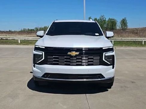 New 2026 Chevrolet Tahoe High Country AWD/4WD image 3