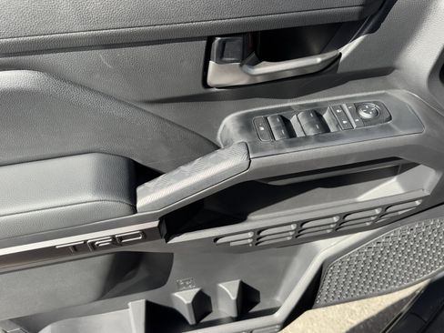 New 2025 Toyota Tacoma TRD Off-Road image 18
