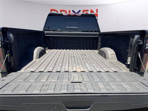 Used 2024 GMC Sierra 3500 AT4 w/ AT4 Premium Plus Package AWD/4WD image 35