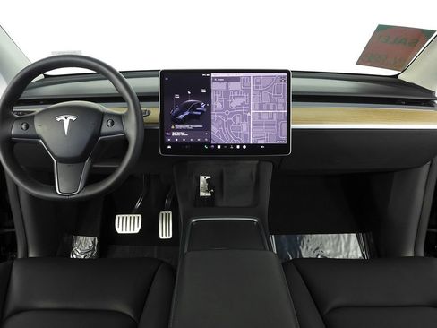 Used 2024 Tesla Model Y Performance image 25