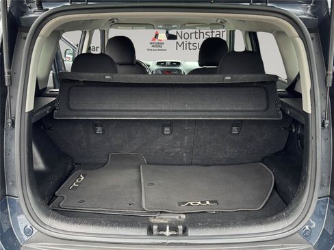 Used 2015 Kia Soul + FWD image 33