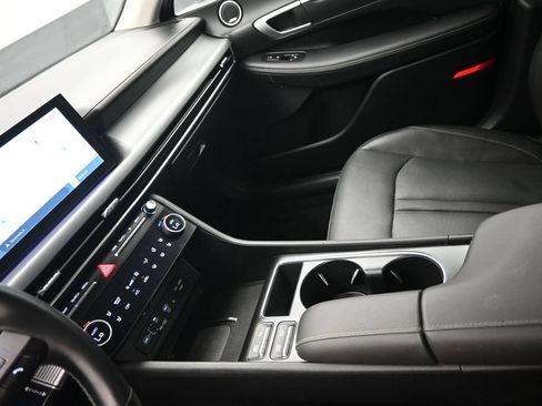 Used 2025 Hyundai Sonata Limited FWD image 18